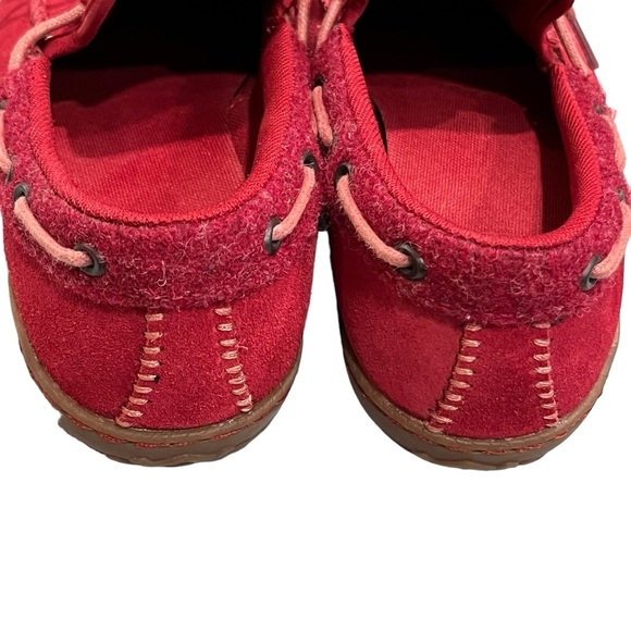 Women’s Patagonia Waxed Red Kula Suede Moccasins Size 7 - Picture 5 of 8